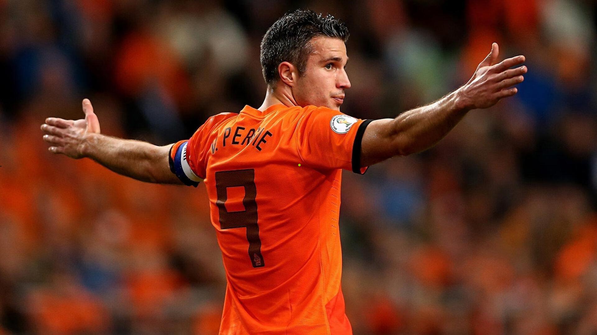 欧冠史诗之夜，改制32年帽子戏法排行榜，绝代双骄并立，新王加速追赶